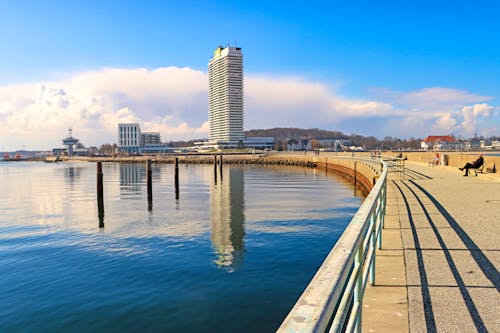 Ostseebad Travemünde - Panorama von der Nordermole &ndash; &copy; holger.l.berlin - stock.adobe.com