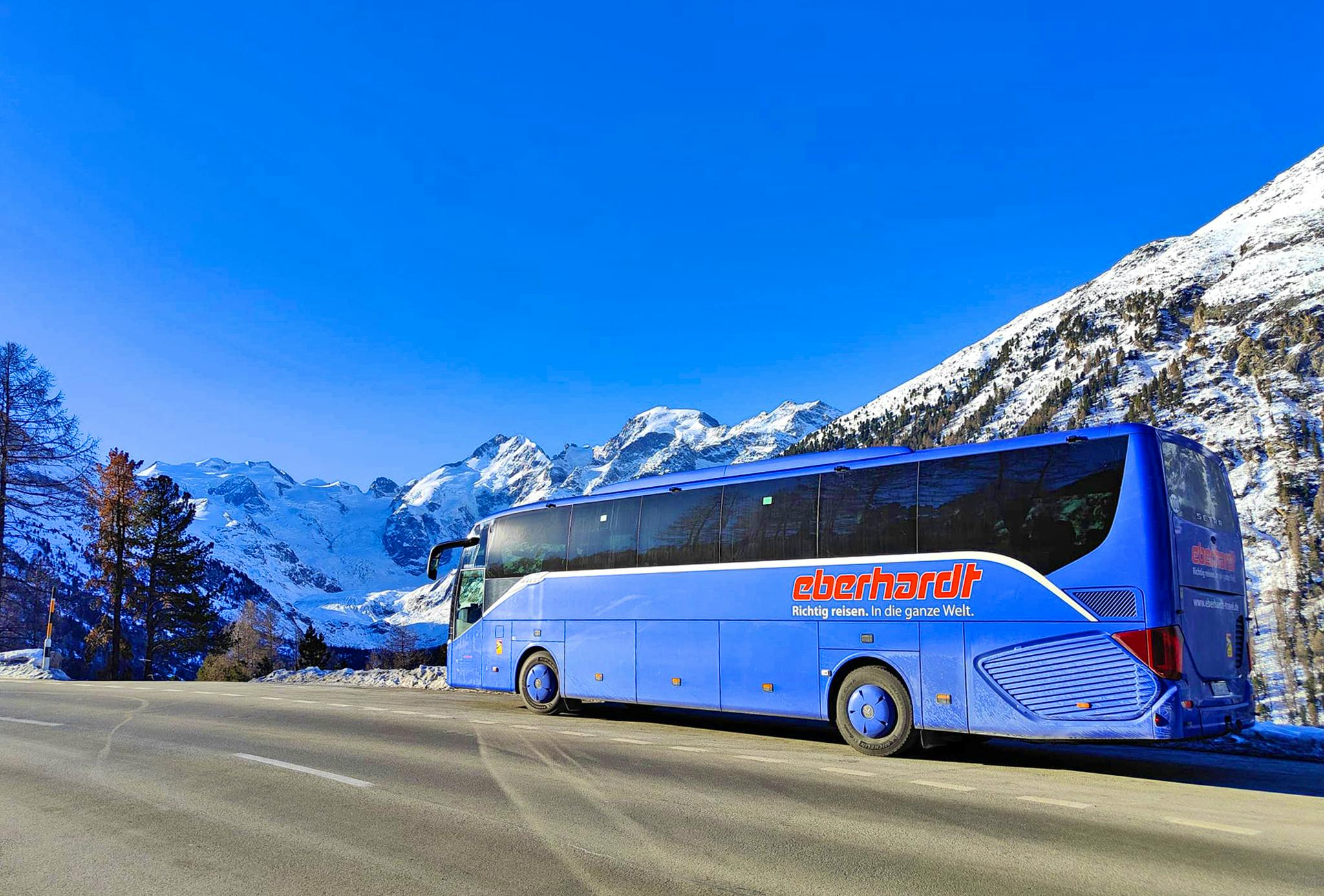 Eberhardt-Reisebus in den Alpen&nbsp;&ndash;&nbsp;&copy;&nbsp;Eberhardt TRAVEL - Jan Tuzar