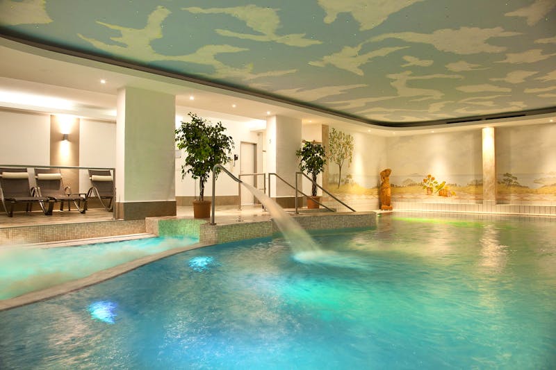Bad Füssing - Kurhotel Sonnenhof - Thermalinnenbecken – ©Kurhotel Sonnenhof Bad Füssing