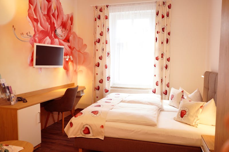 Bad Elster - PARKHOTEL Helene - Zimmerbeispiel – ©Suzan Leonhardt
