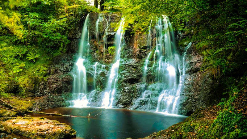 Wasserfälle im Glenariff Forest Park  - ©Antonio - stock.adobe.com