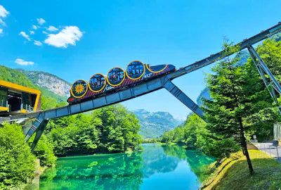 Faszination Bergbahnen und Traditionen der Schweiz