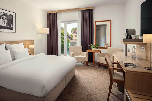 Franzensbad - Harvey Spa Hotel - Zimmerbeispiel mit Balkon &ndash; &copy; Harvey Spa Hotel Franzensbad