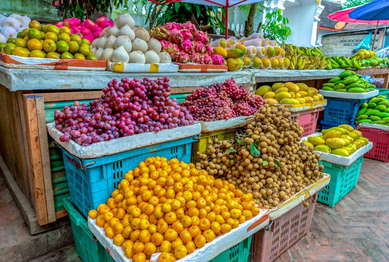 Luang Prabang - regionale Früchte auf einem Marktstand - ©thanet69 - stock.adobe.com