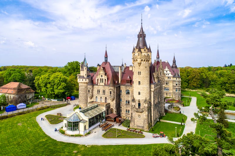 Schloss Moszna in der Woiwodschaft Oppeln - ©Copyright Â© Krzysztof Nahlik