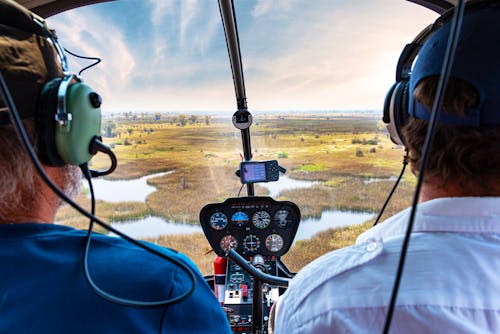 Helikopter-Rundflug im Okavango Delta - Botswana &ndash; &copy; HandmadePictures - stock.adobe.com