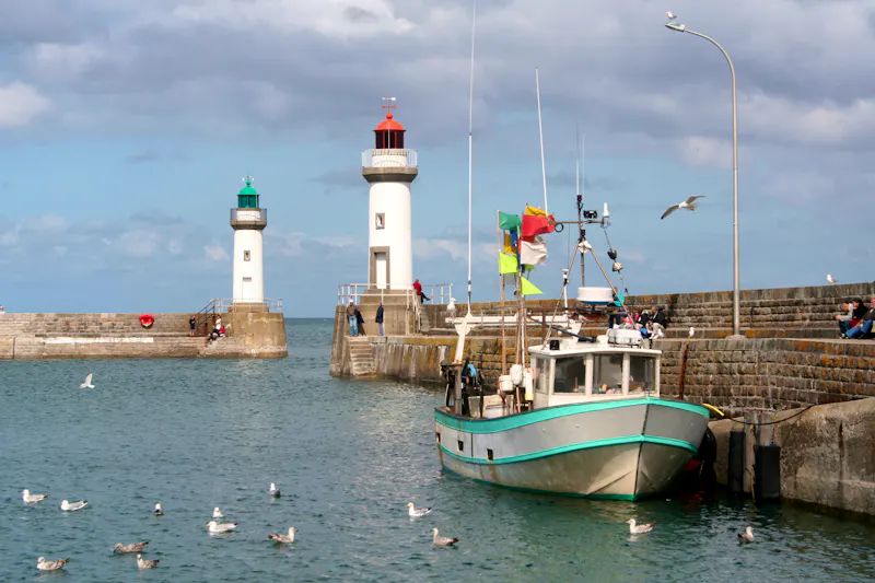 Insel Belle-Ile-en-Mer bei Quiberon - Hafen-Eingang von Sauzon - &copy;jeanphilippe delisle - stock.adobe.com