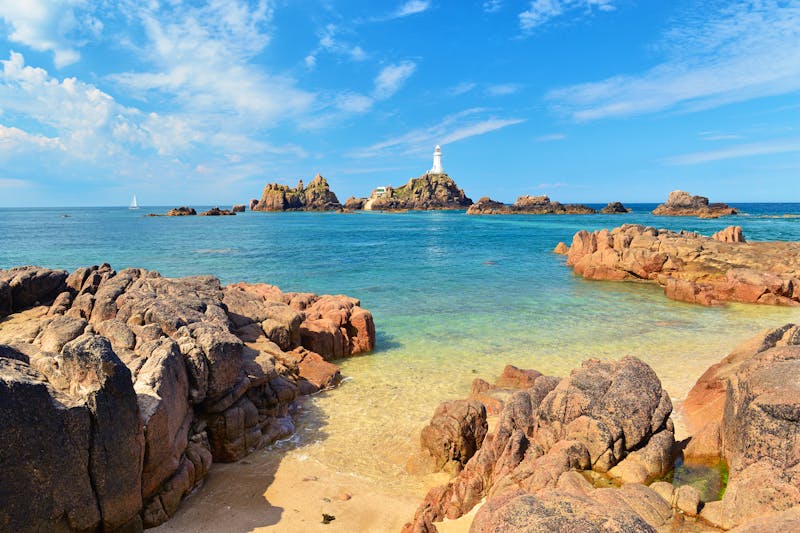 Corbiere Leuchtturm an der Südküste von Jersey - ©alagz - stock.adobe.com
