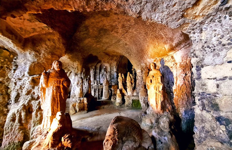 Besuch der Höhlenkirche Piedigrotta bei Pizzo - ©Franziska Bergmann - Eberhardt TRAVEL