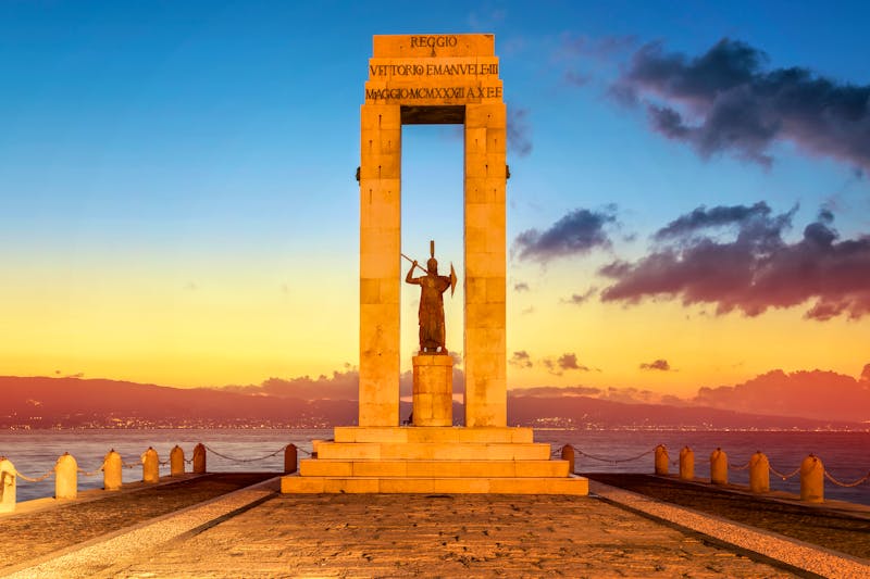 Athena Statue in Reggio Calabria - ©mRGB - stock.adobe.com