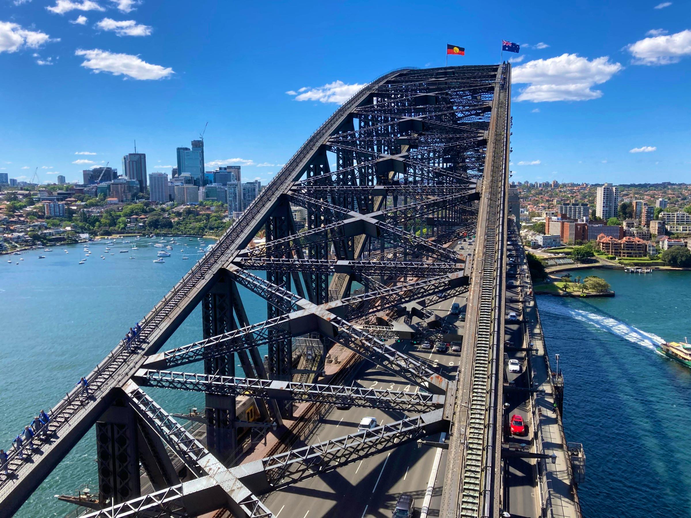 Spaziergang über die Harbour Bridge – Blick vom Pylon Lookout auf die Harbour Bridge - &copy;Andreas Wolfsteller (Eberhardt TRAVEL)