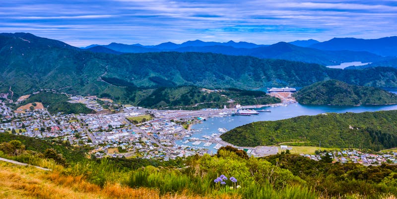 Panoramaansicht von Picton - Neuseeland - ©jerdad - stock.adobe.com