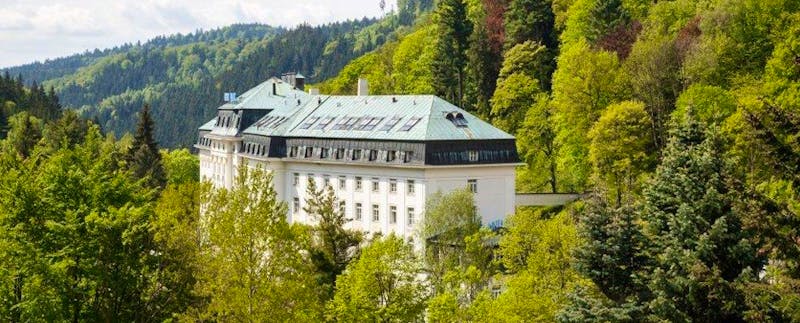 Jachymov - Hotel Radium Palace Spa & Wellness - Aussenansicht – ©AXXOS Hotels & Resorts, s.r.o.