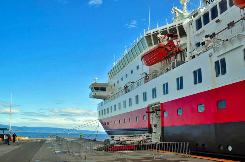 Hurtigrutenschiff MS Nordlys - ©Martin Büchner - Eberhardt TRAVEL