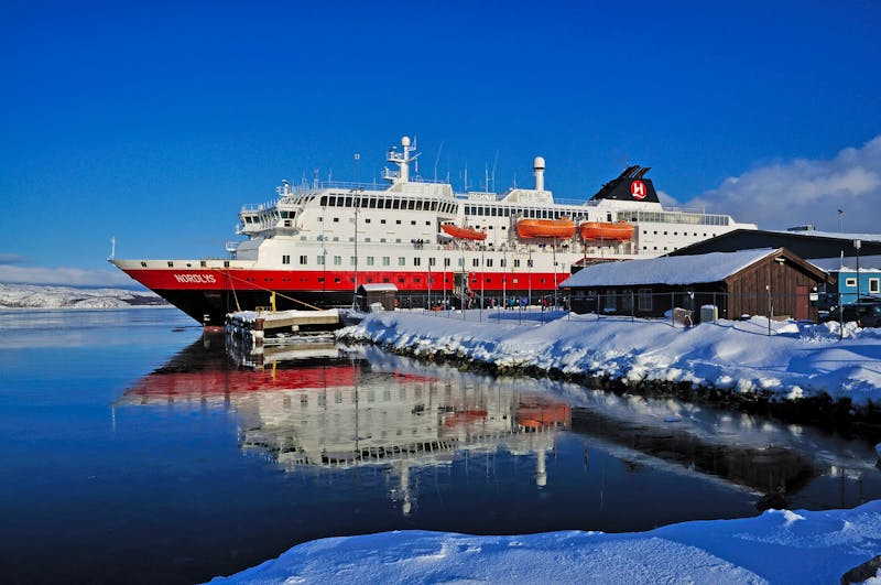 Hurtigrutenschiff MS Nordlys in Kirkenes - Norwegen - &copy; Ulrich Haake – Guest image / Hurtigruten