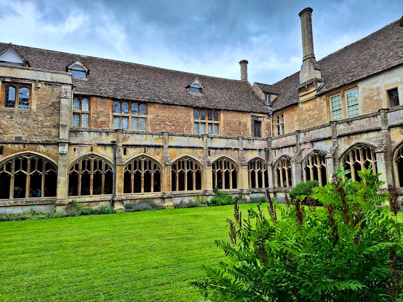 Lacock Abbey - ©Heike Jack - Eberhardt TRAVEL