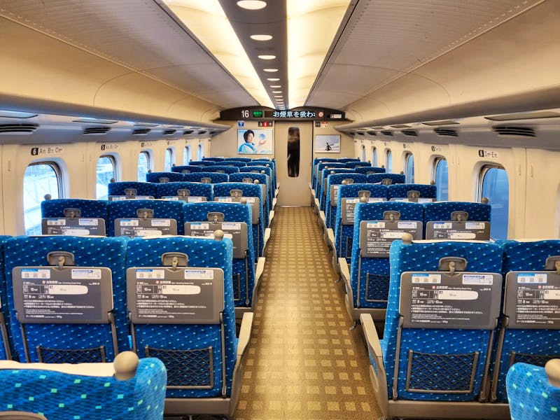 Sitze im Shinkansen-Schnellzug - ©Katrin Deutschbein - Eberhardt TRAVEL