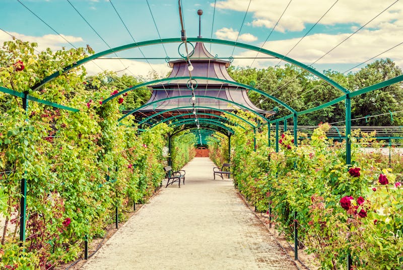 Garten im Schloss Esterhazy in Fertöd - ©vrabelpeter1 - stock.adobe.com