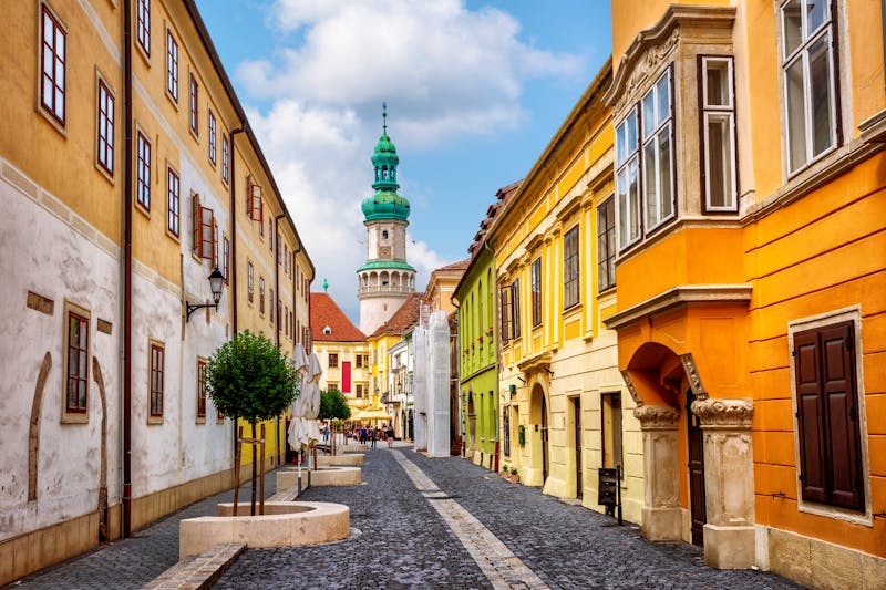 Gassen von Sopron in Ungarn - ©Boris Stroujko - stock.adobe.com