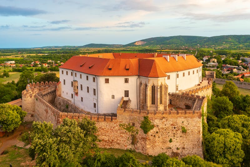 Burg Siklos in Ungarn - ©János Illési - stock.adobe.com