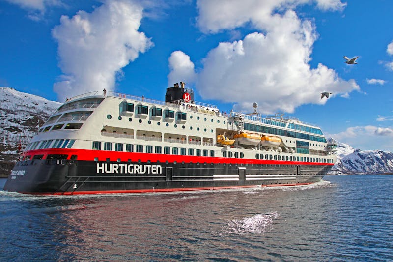 Hurtigruten-Kreuzfahrtschiff MS Trollfjord - ©Inge Lange - Hurtigruten Guest image