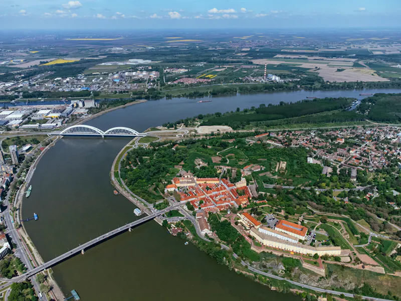 Luftaufnahme der Festung von Novi Sad - &copy;lightscience - stock.adobe.com