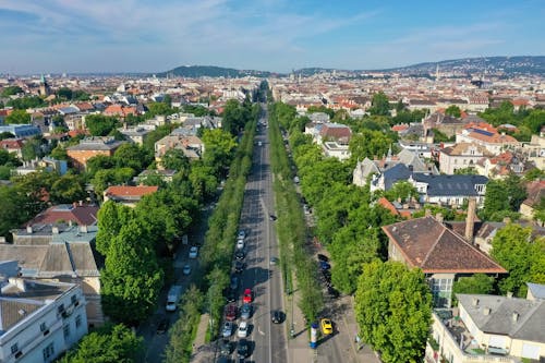  Andrássy Straße in Budapest &ndash; &copy; Varga_photography - stock.adobe.com