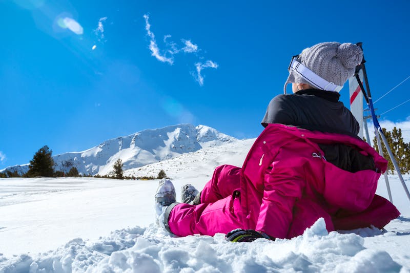 Schneespaß im Wintersportort Bansko in Bulgarien - ©luckybusiness - stock.adobe.com
