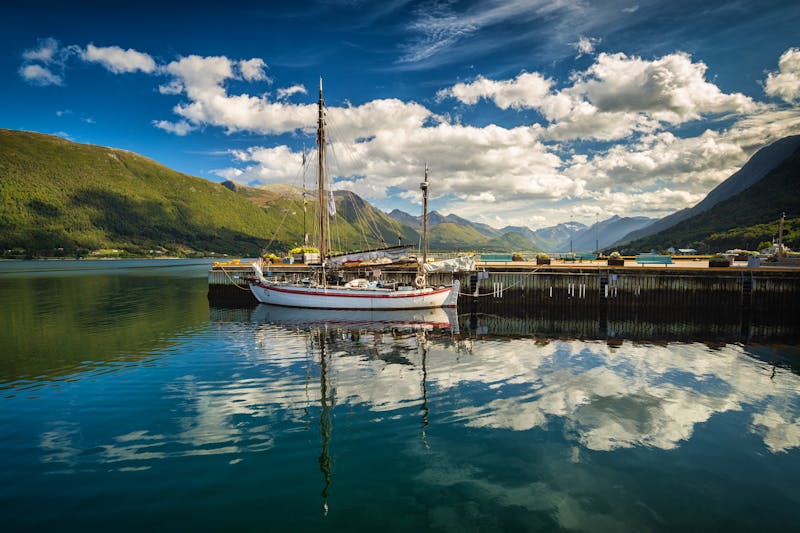 Am Hafen von Andalsnes in Norwegen - ©Adrian - stock.adobe.com