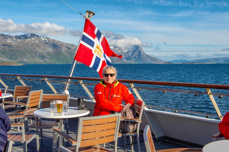 Hurtigruten-Kreuzfahrt durch die Schären am Torghatten - ©vmeraldi - Hurtigruten