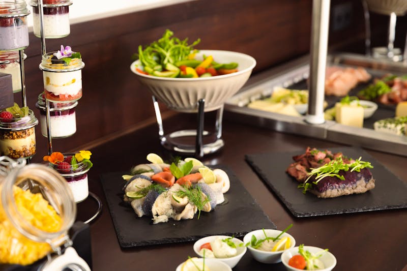 Buffet – ©All Rights Reserved, No Reproduction without Prior Permission
