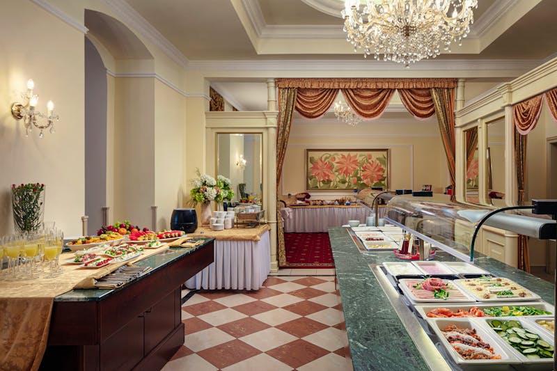 Humboldt Park Hotel & Spa Karlsbad - Buffet – ©HOTELIS Spa & Wellness