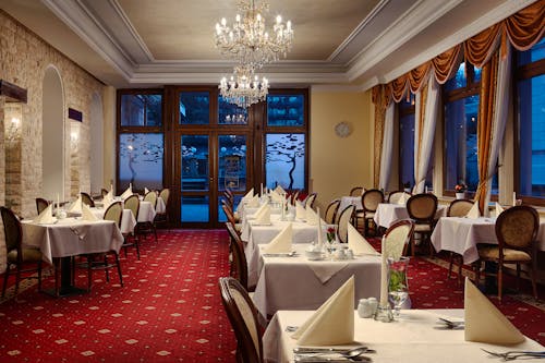 Humboldt Park Hotel & Spa Karlsbad - Restaurant &ndash; &copy; HOTELIS Spa & Wellness