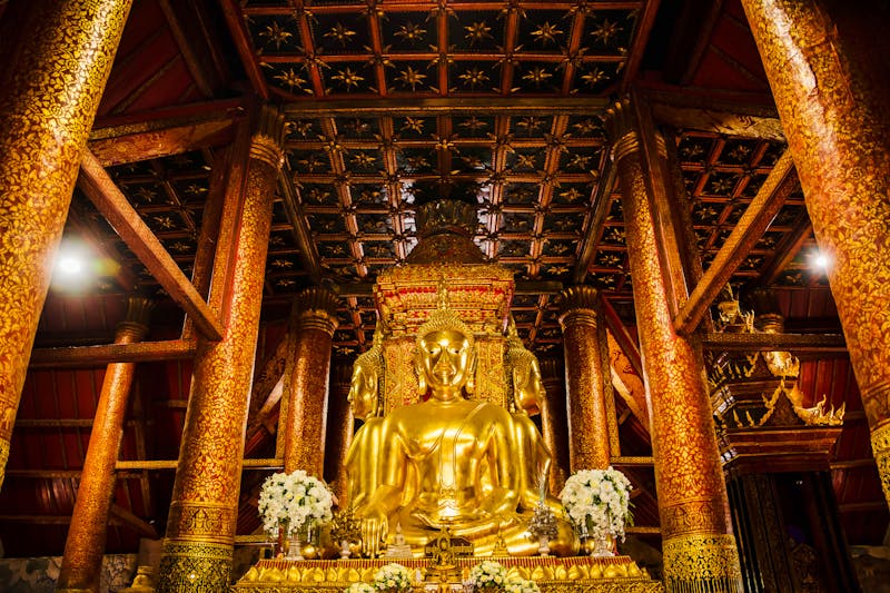 Der Goldene Buddha in Bangkok - ©yupachingping - stock.adobe.com