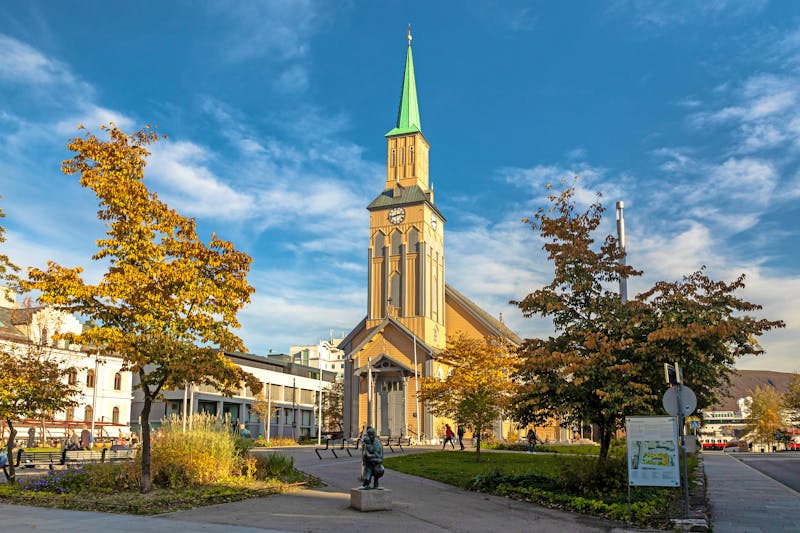 Kirche in Tromsö - ©Oscar Farrera - Hurtigruten