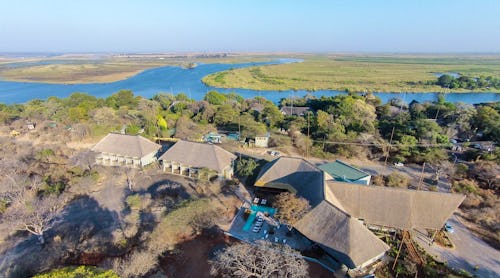 Chobe Bush Lodge in Kasane, Botswana - Anlage aus der Luft – © Chobe Bush Lodge