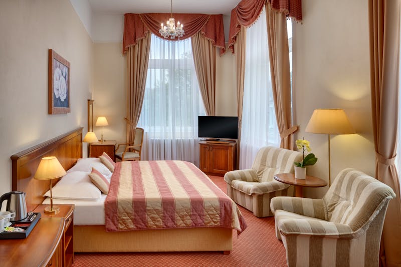 Marienbad - Ensana Health Spa Hotel Centralni Lazne - Zimmerbeispiel – ©Foodlydoodlydoo com