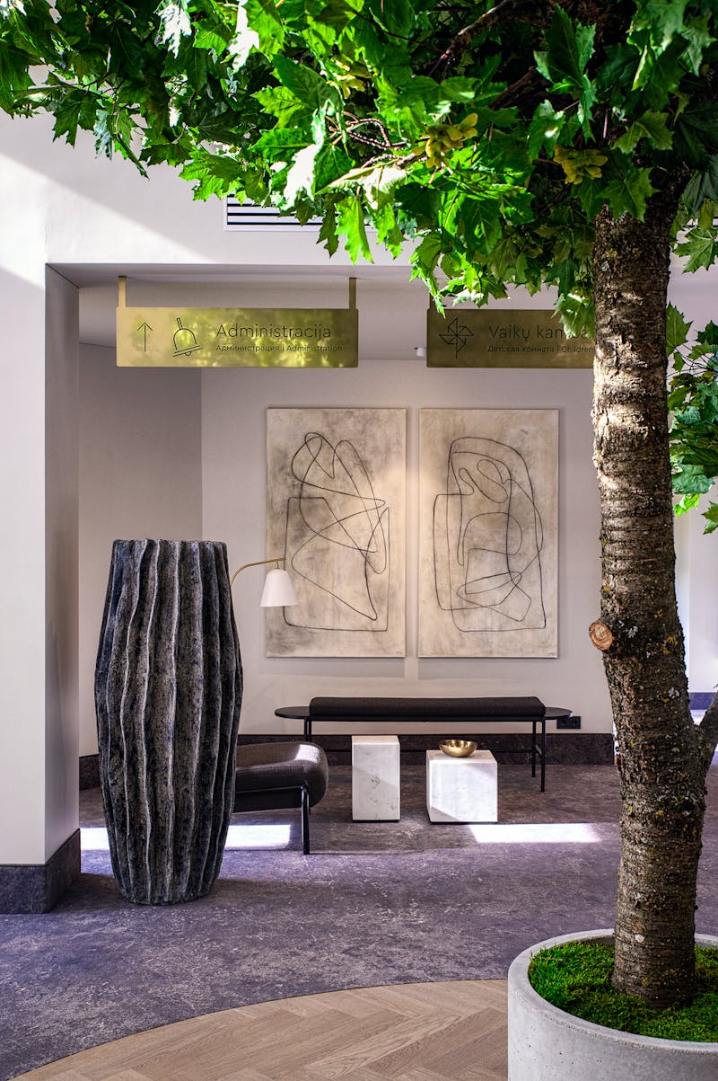 Lobby-Bereich im Spa Hotel Vilius – ©DELTA TOURS