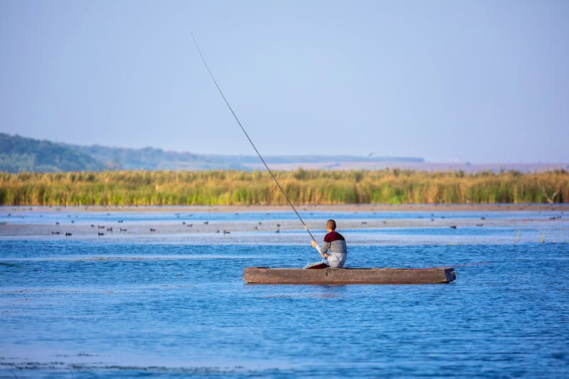 Fischer im Donau-Delta in Rumänien - ©dpVUE .images - stock.adobe.com