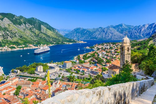 Bucht von Kotor in Montenegro &ndash; &copy; SCStock - stock.adobe.com