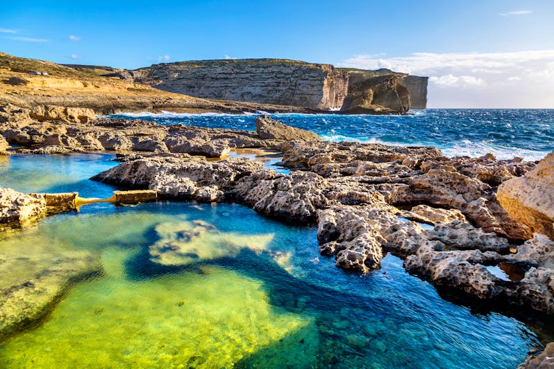 Sandsteinklippen von Dwejra Bay auf Gozo - ©hungry_herbivore - stock.adobe.com