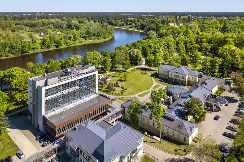 Europa Royale Druskininkai - Luftaufnahme der Hotelanlage – ©Europa Royale Druskininkai