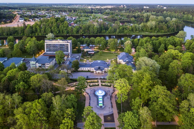 Europa Royale Druskininkai - Luftaufnahme der Hotelanlage – ©Europa Royale Druskininkai
