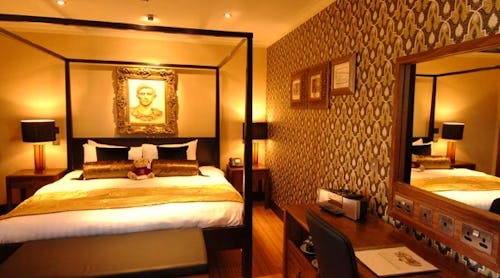 The Queen At Chester Hotel, Bw Premier Collection Suite King Room Beispiel – © Best Western International, Inc.