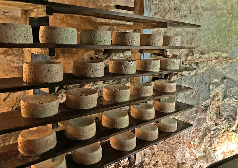 Höhlenkäse in Nordspanien - Picos de Europa - ©Sabine C. Seifert - Eberhardt TRAVEL