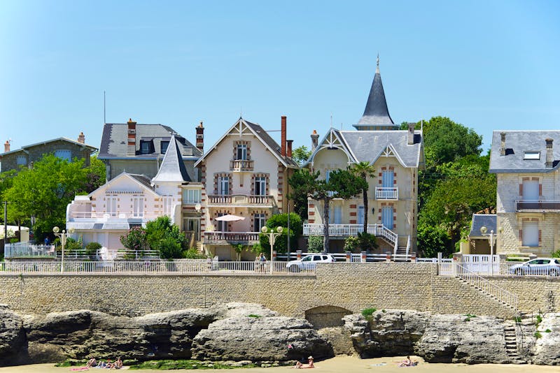 Bäderarchitektur an der Strandstraße von Royan, Charente-Maritime - Frankreich - ©aro49 - stock.adobe.com