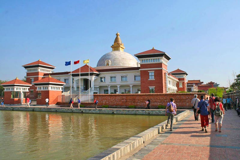Lumbini - nepalesisches Kloster - ©Vicky Kern - Eberhardt TRAVEL