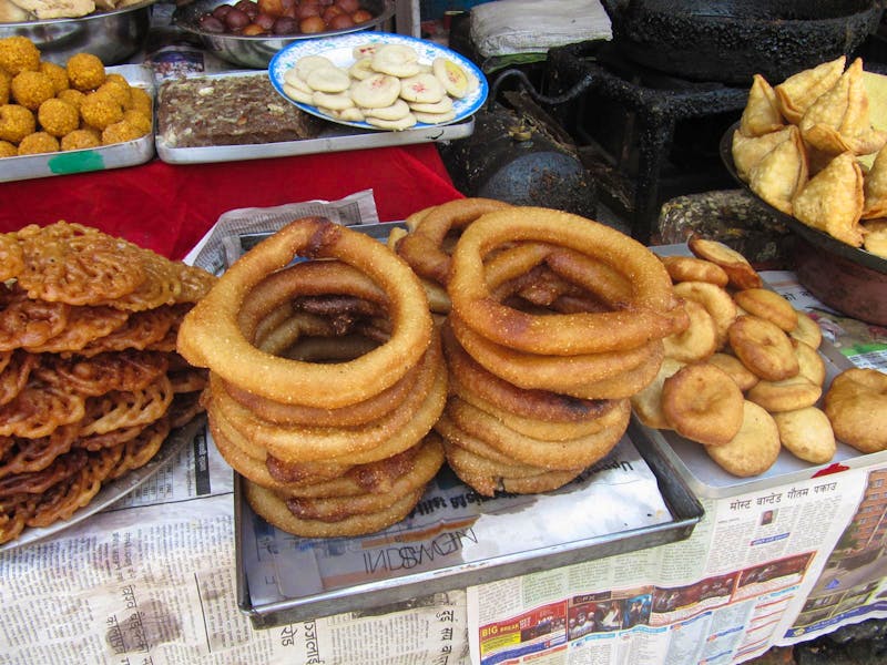 Streetfood in Patan - Nepal - ©Vicky Kern - Eberhardt TRAVEL