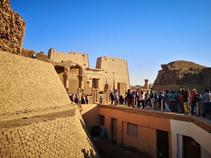 Horus-Tempel in Edfu - ©Eva Sieglow - Eberhardt TRAVEL