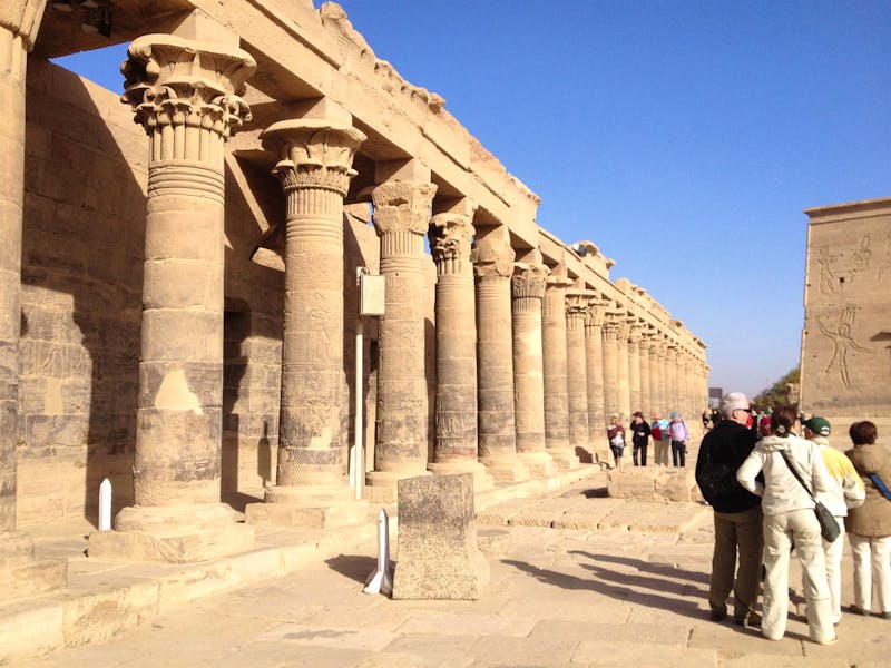 Besichtigung des Philae Tempels bei Assuan - ©Vicky Kern - Eberhardt TRAVEL